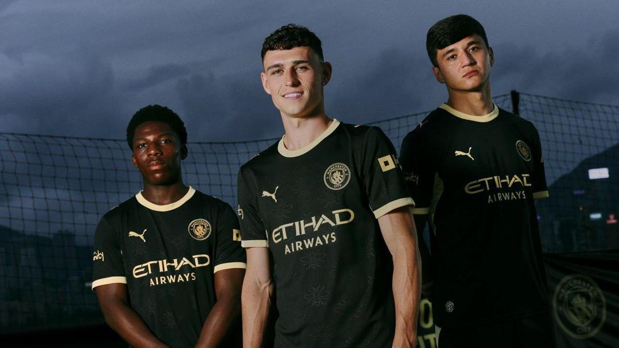 MAN CITY KIT - Image 2